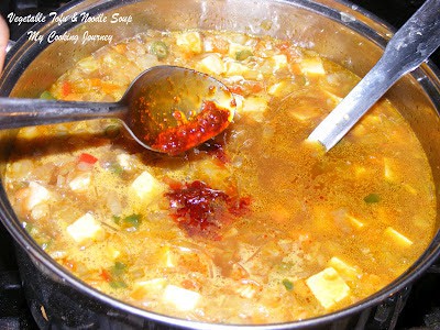 vegetable tofu and noodle soup %%