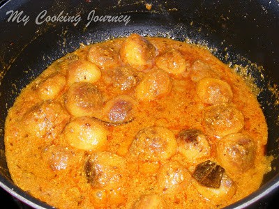 Green peas kachori with Spicy Dum Aloo %%