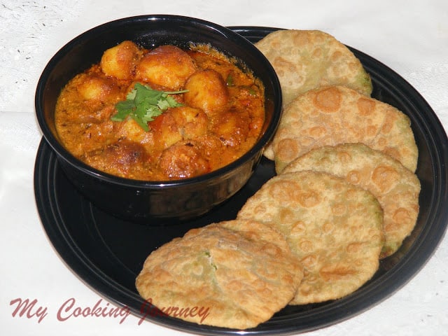 Green peas kachori with Spicy Dum Aloo %%