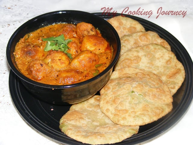 Green peas kachori with Spicy Dum Aloo %%