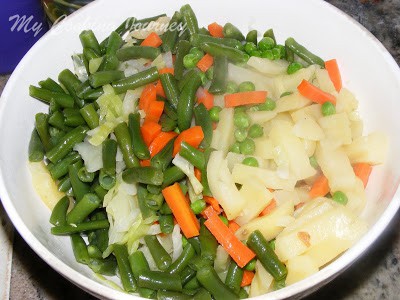 Vegetable kurma %%