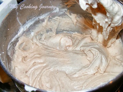Strawberry cupcakes with strawberry icing %%