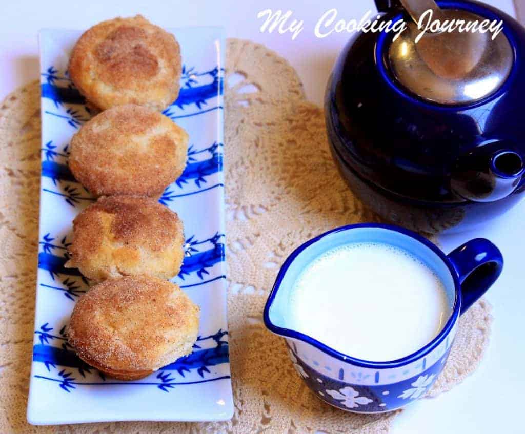 Cinnamon Sugar Coated Muffins Bakery Style Muffins