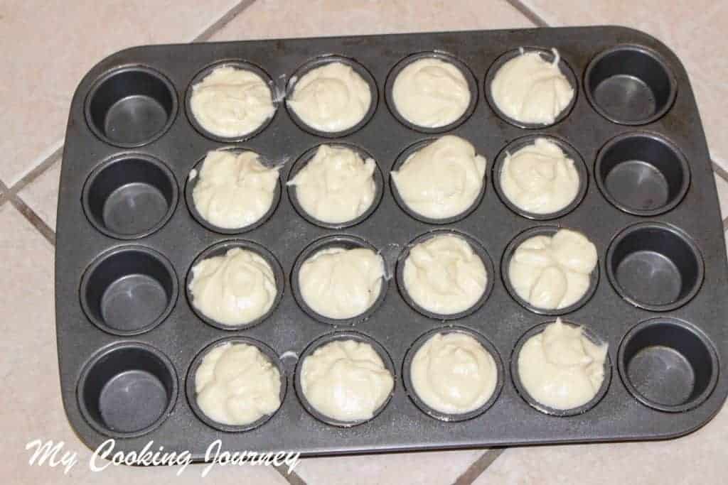 Cinnamon Sugar Coated Muffins Bakery Style Muffins