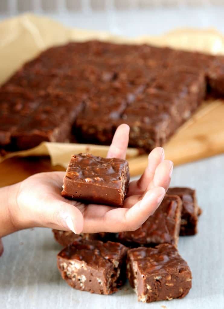 3 Ingredients Chocolate Fudge – Crunchy 3 Ingredients Chocolate Fudge 3 Ingredients Chocolate Fudge – Crunchy 3 Ingredients Chocolate Fudge