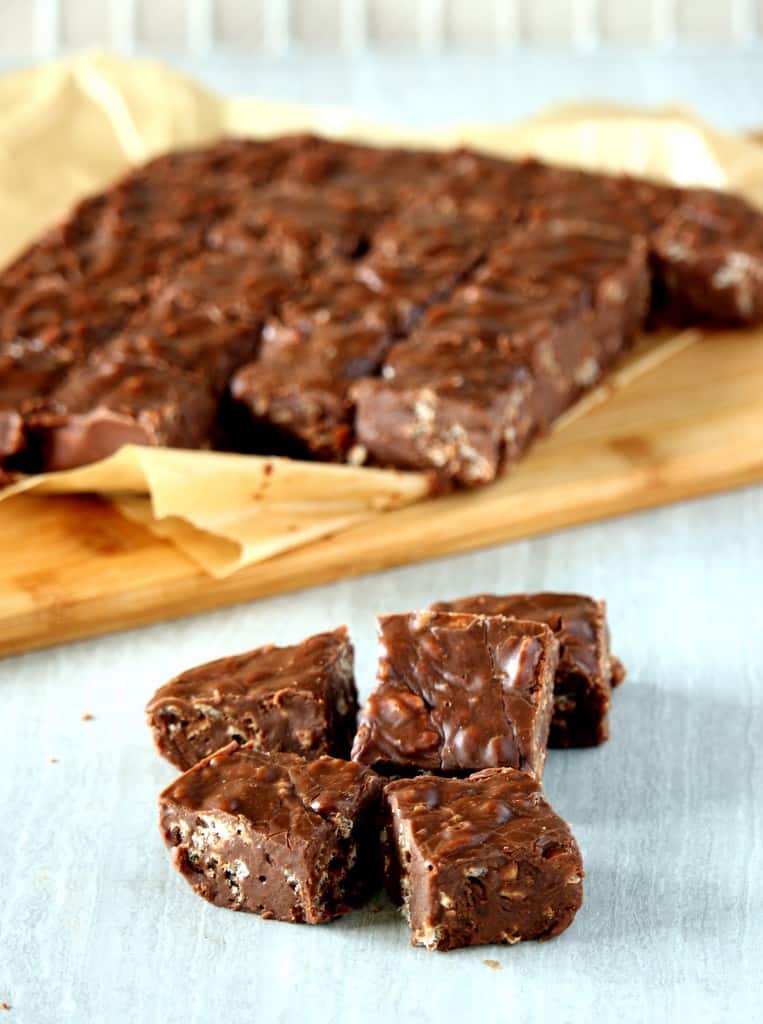 3 Ingredients Chocolate Fudge – Crunchy 3 Ingredients Chocolate Fudge 3 Ingredients Chocolate Fudge – Crunchy 3 Ingredients Chocolate Fudge
