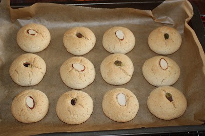 Sekerpare – Turkish Soft Cookies in Sugar Syrup (Egg less Recipe) Sekerpare – Turkish Soft Cookies in Sugar Syrup (Egg less Recipe)