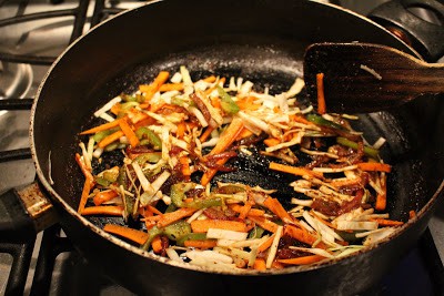 Hakka Noodles – Vegetable Hakka NoodlesHakka Noodles – Vegetable Hakka Noodles
