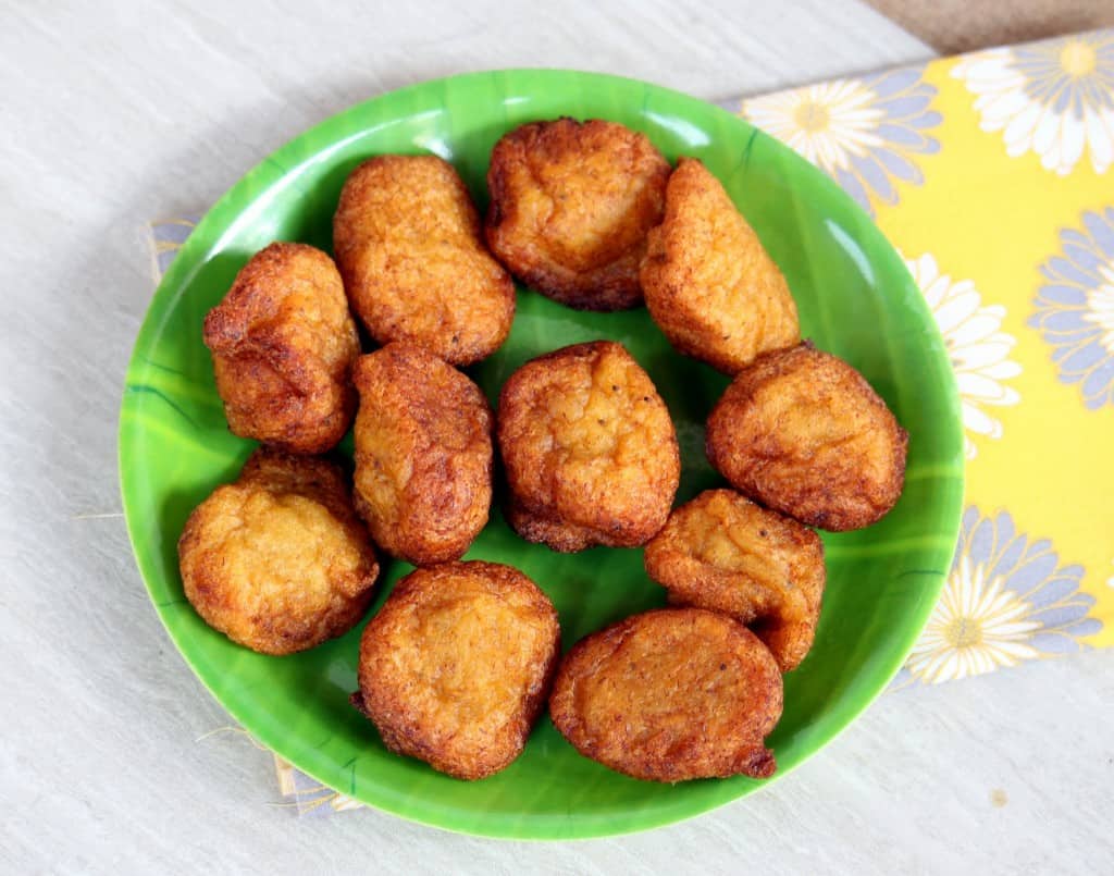 Plantain Balls | Kaklo | Krakro | Ghanaian Spicy Plantain Balls Plantain Balls | Kaklo | Krakro | Ghanaian Spicy Plantain Balls