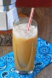 Vietnamese Iced Coffee | Ca Phe Sua Da