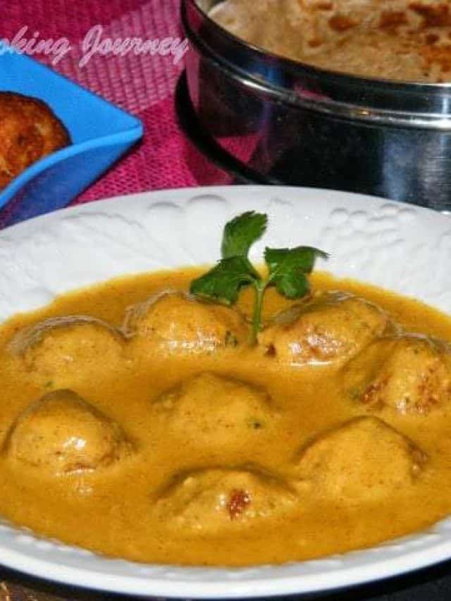 Vegetable And Paneer Koftas In Creamy Gravy