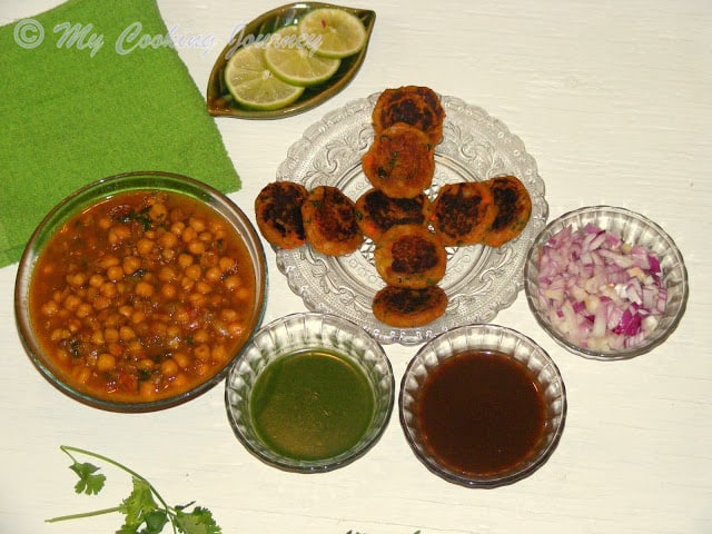 Aloo Tikki Chole chaat %%
