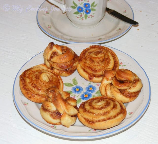 Kanel Snegle/Kanelbullar – Swedish Cinnamon Snails/Rolls Kanel Snegle/Kanelbullar – Swedish Cinnamon Snails/Rolls