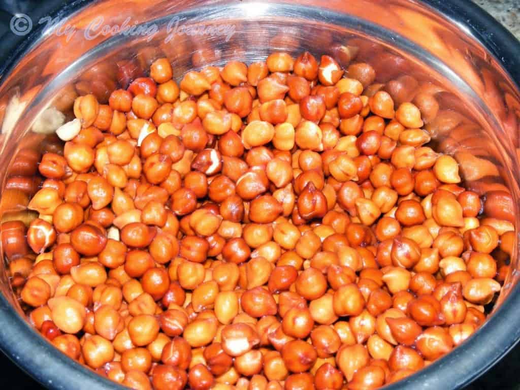 Jharkhand Dhuska with Gughni %%