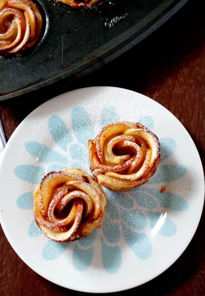 Baked Apple Roses – Apple Roses with Puff Pastry Baked Apple Roses – Apple Roses with Puff Pastry