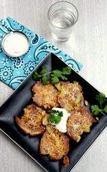 How to make Oven Baked Cheesy Smashed Potatoes