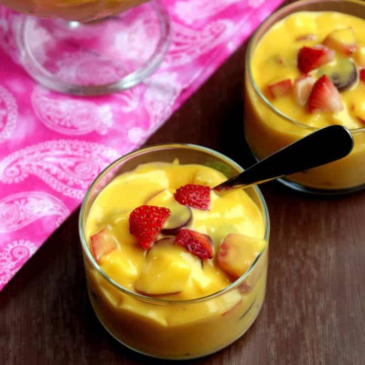 fruit salad with mango pulp