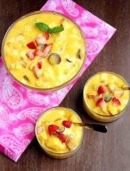 fruit salad with mango pulp