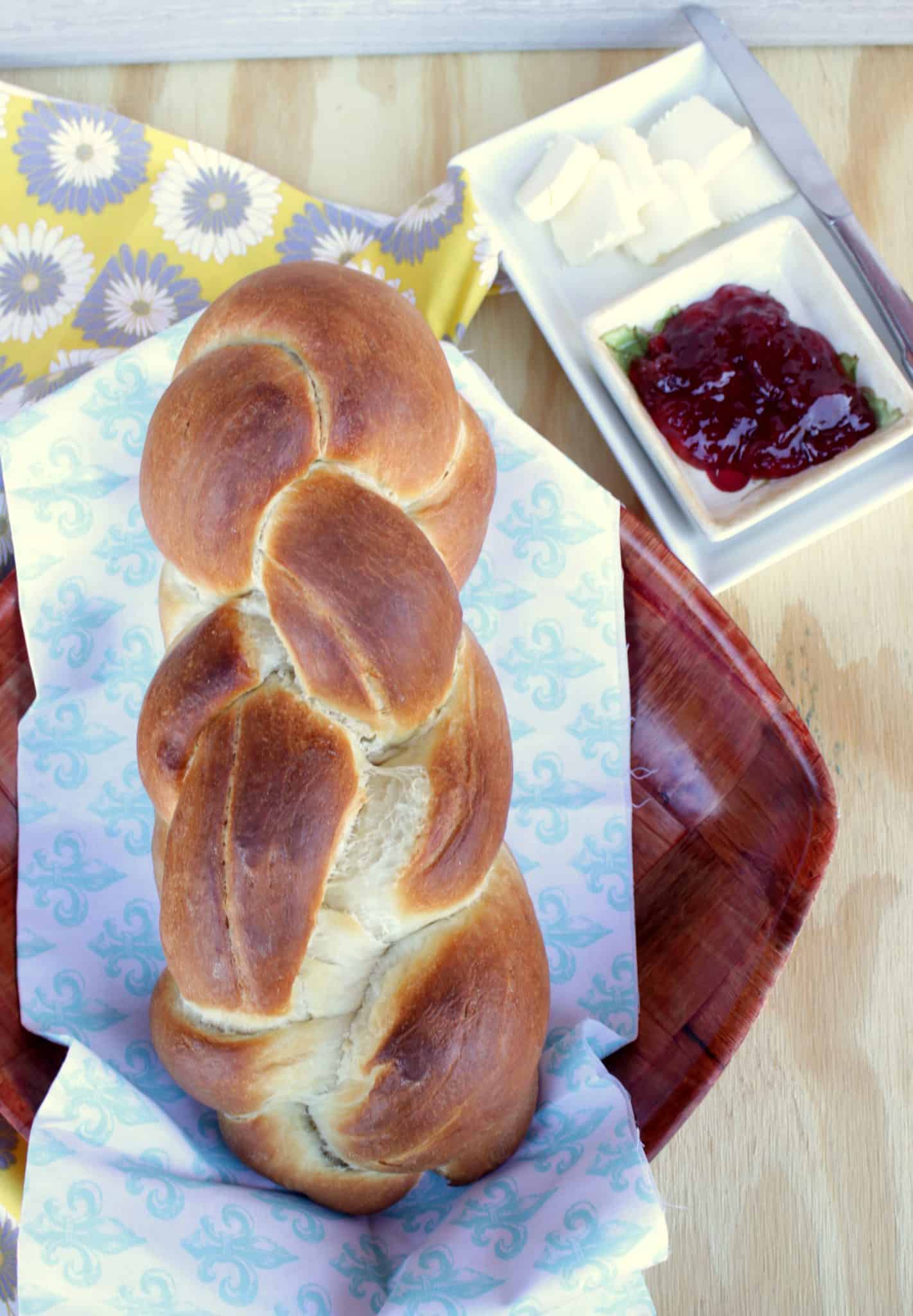 Zupfe | Swiss Braided bread is ready to serve