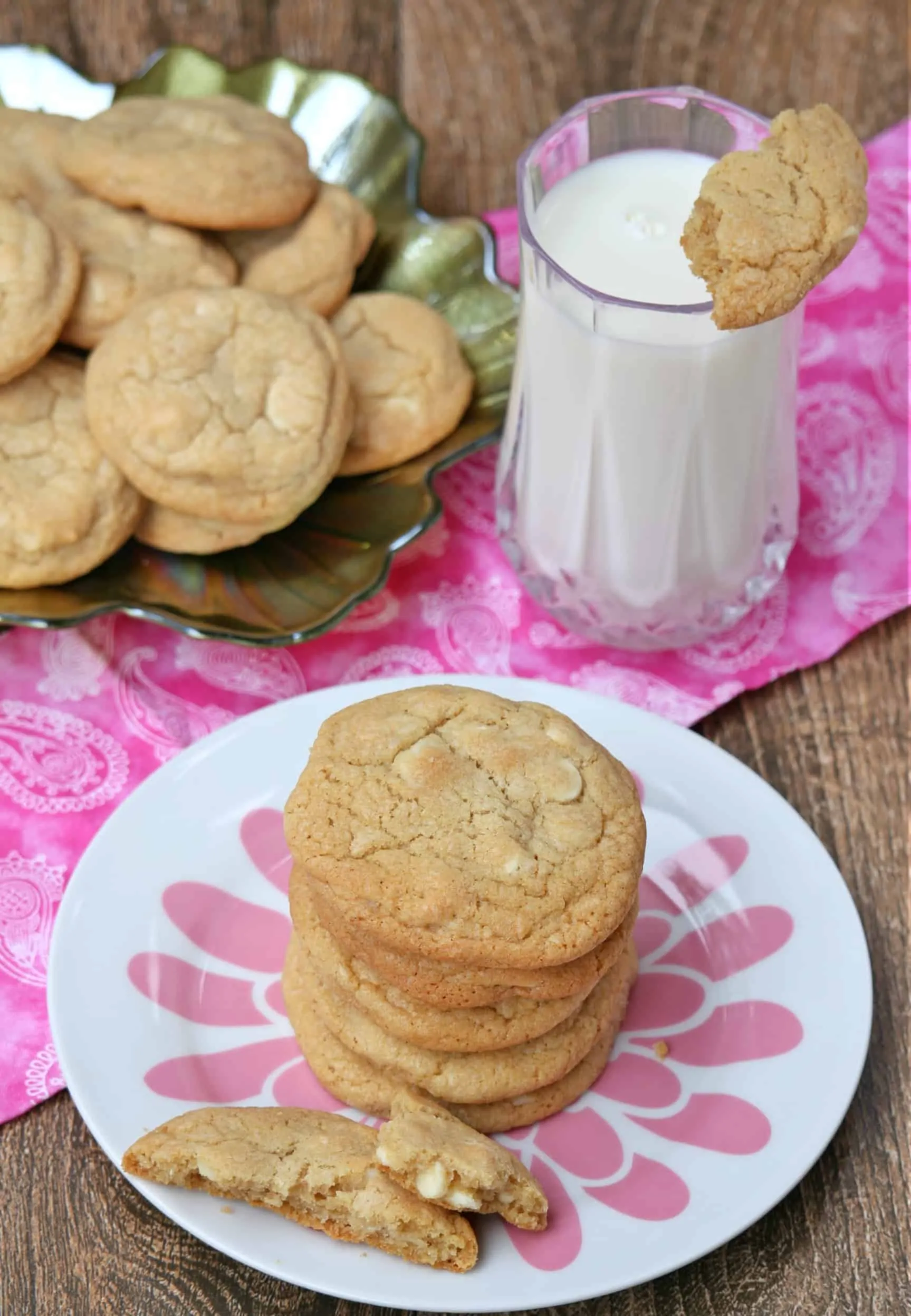 White Chocolate Macadamia Nut Cookies - Subway Style White Chocolate Macadamia Nut Cookies with milk.