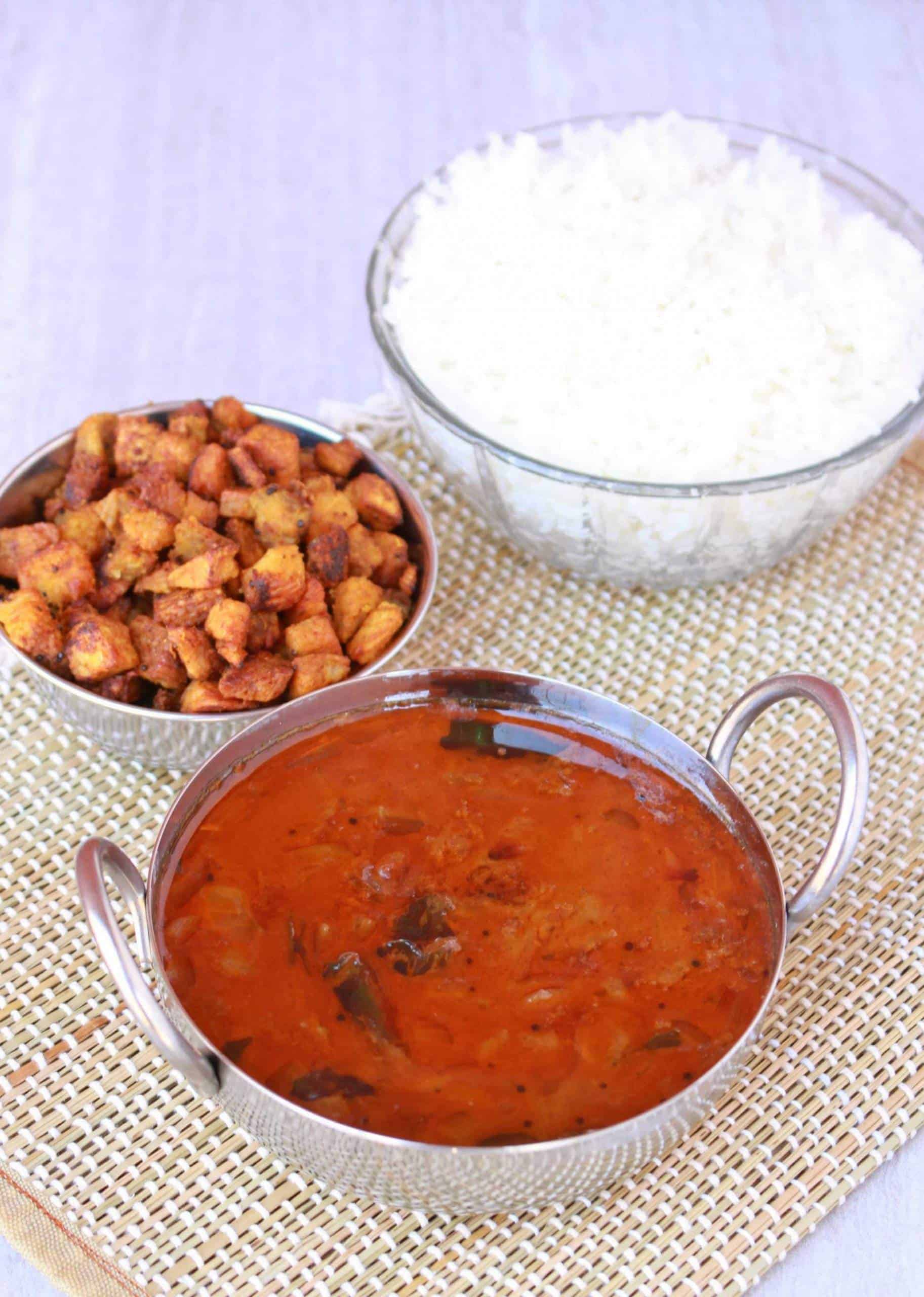 Vengaya Vathal Kuzhambu