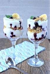 Yogurt Blueberry Banana Granola Parfait