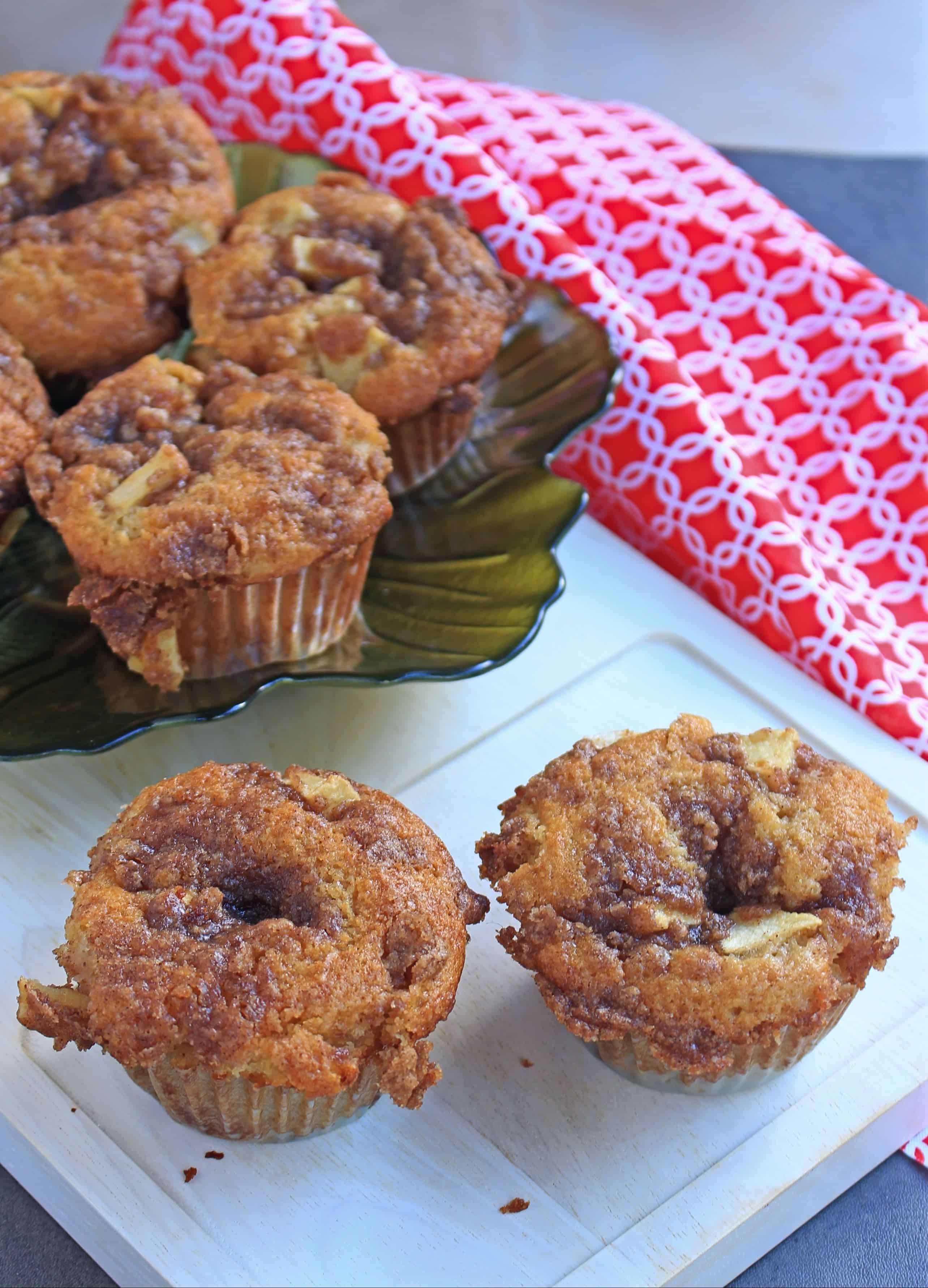 Apple Muffins Recipe idea with Cinnamon Apple Crumb.