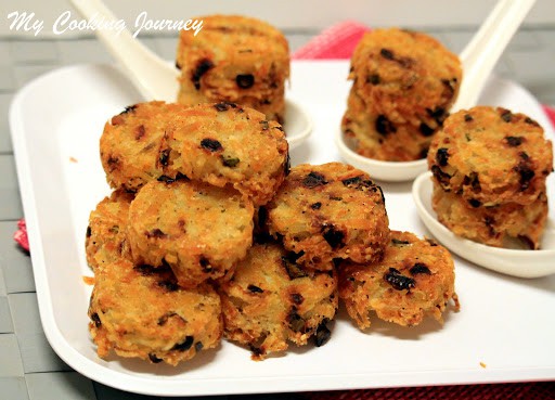 Baked Cheesy Hash Brown Cups in a dish
