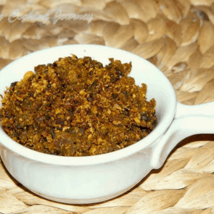 Pavakkai Podi in a bowl