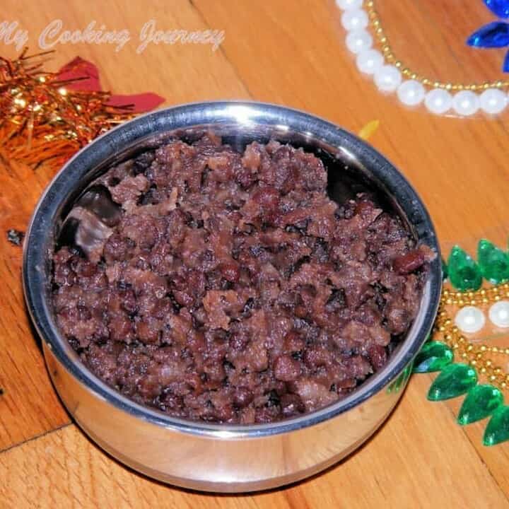Karamani Sweet Sundal in a bowl - Featured Image