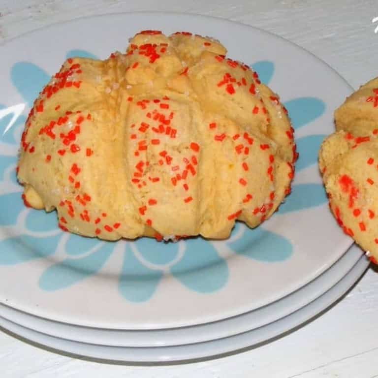 Melon Pan on a decorative plate - Featured Image